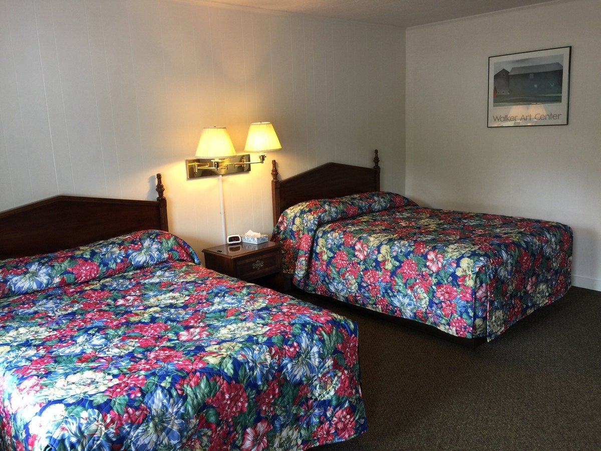 BLUE MOON MOTEL - Updated 2022 Prices & Hotel Reviews (Lake George, NY)