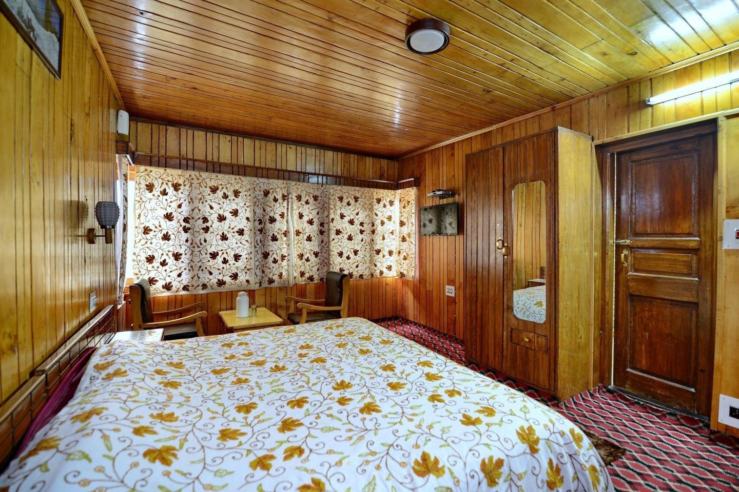 hotel-affarwat-gulmarg-kashmir-hotel-reviews-photos-rate