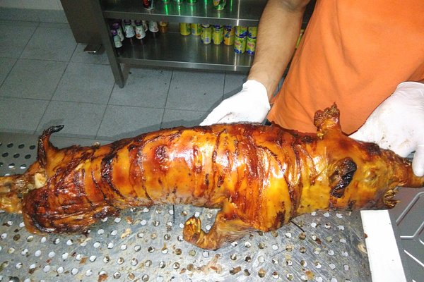 TABERNA CASA DE PASTO O PEÃO, Santarém - Comentários de Restaurantes, Fotos  & Número de Telefone