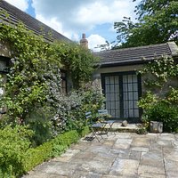 Bide a Wee Cottage