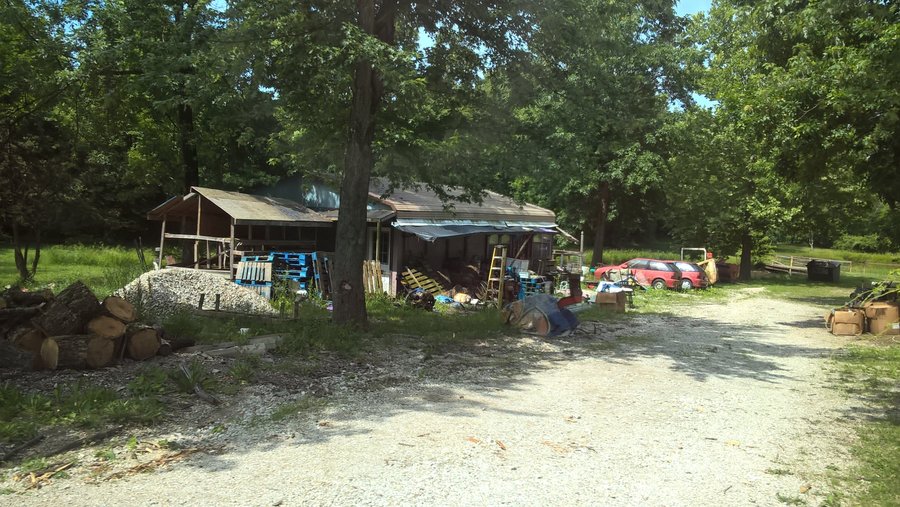 Escape to Nature's Embrace: Missouri Jonesburg Gardens Campground