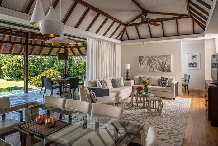 Four Seasons Resort Mauritius at Anahita Rooms: Pictures & Reviews ...