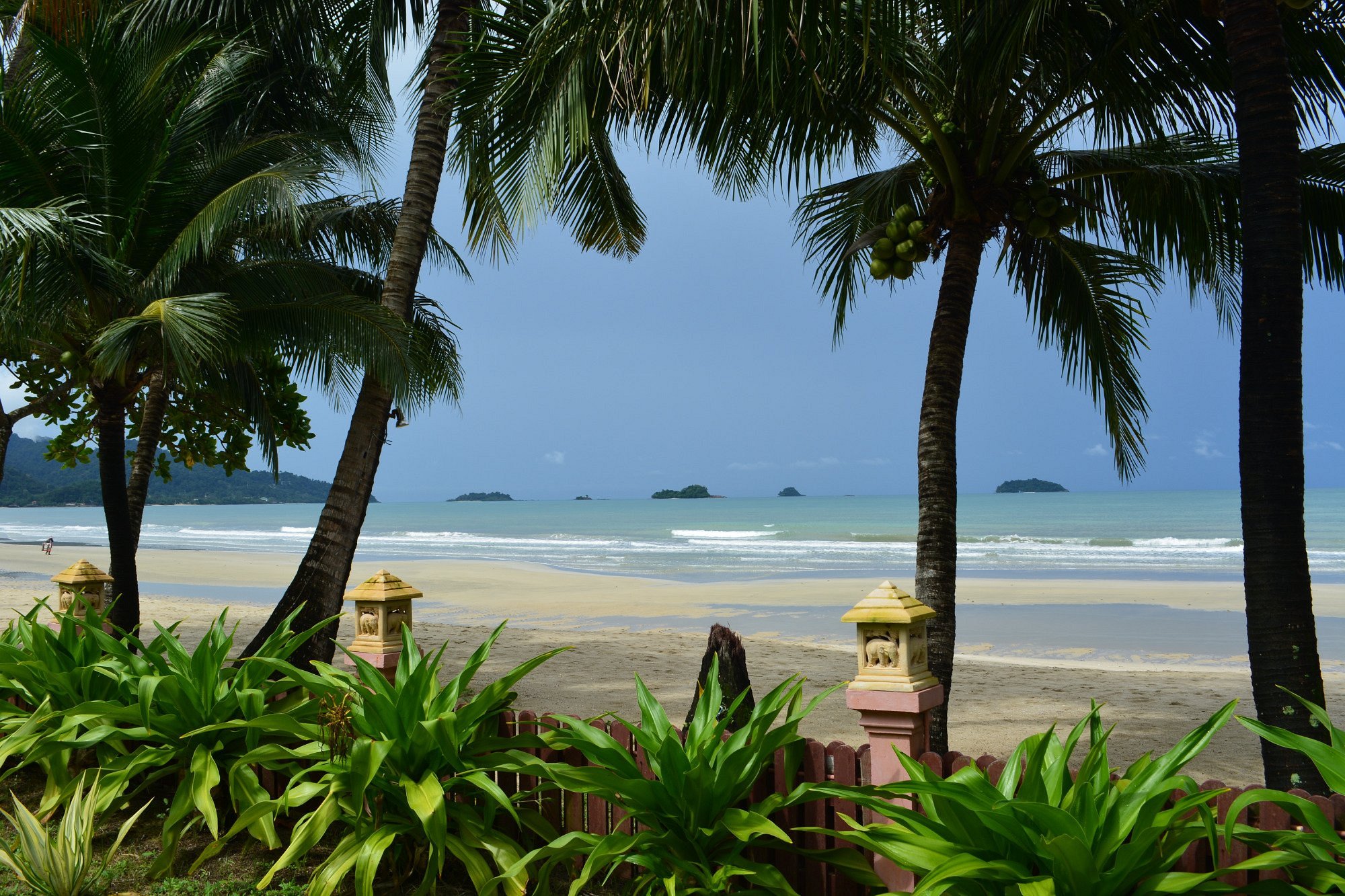 Koh chang paradise resort. Чанг рай. Чанг рай на экран.