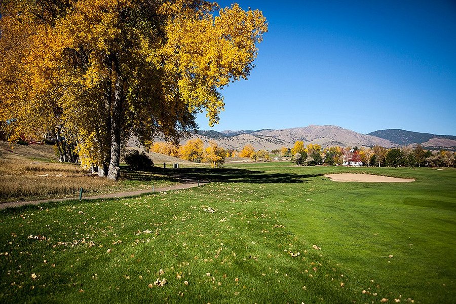 Lake Valley Golf Club image