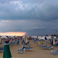 Spiaggia molto larga e lunghissima! Perfetta per lunghe camminate sul bagnasciuga!