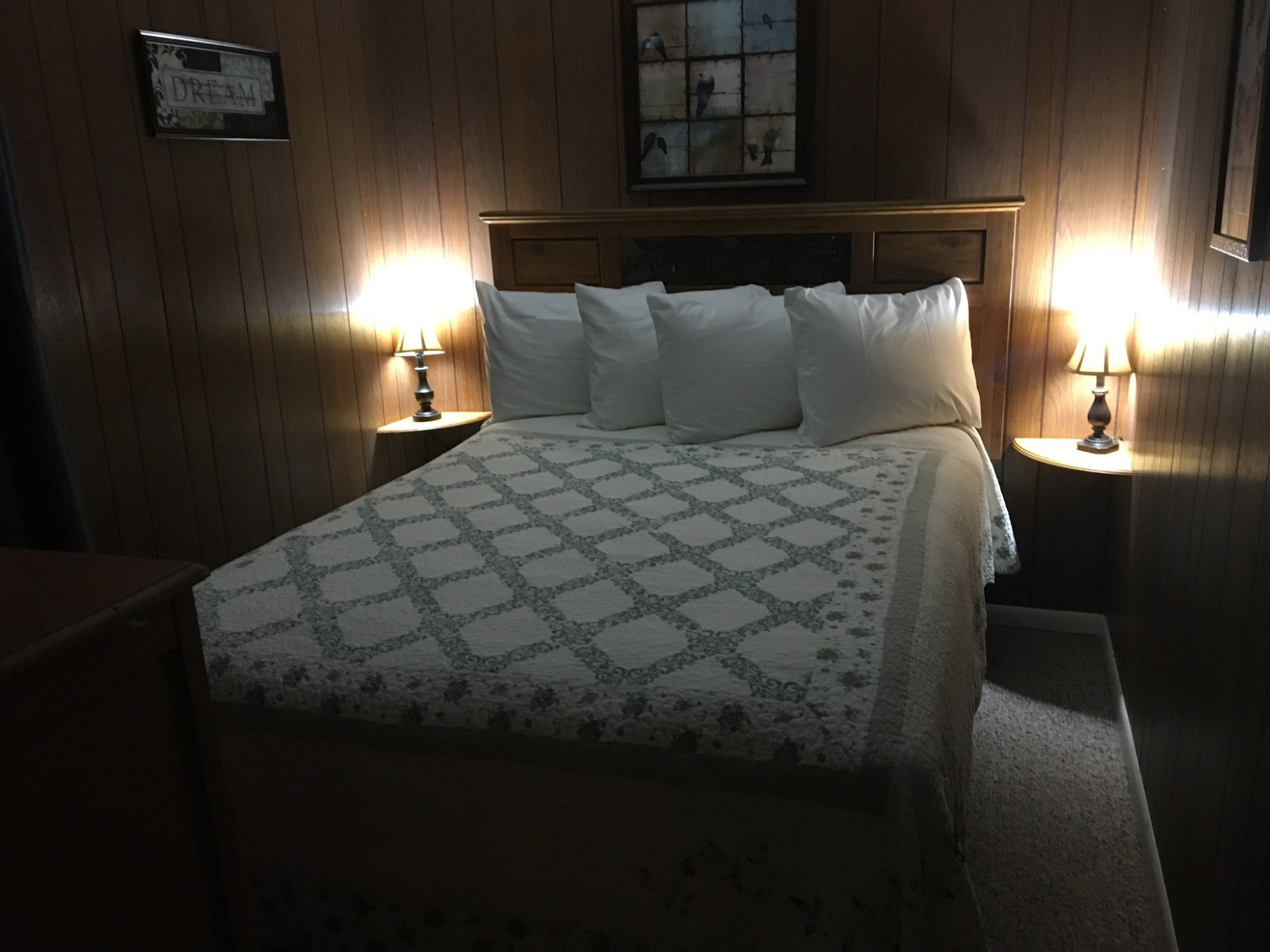 ALPINE INN - Updated 2022 Prices & B&B Reviews (Little Switzerland, NC)