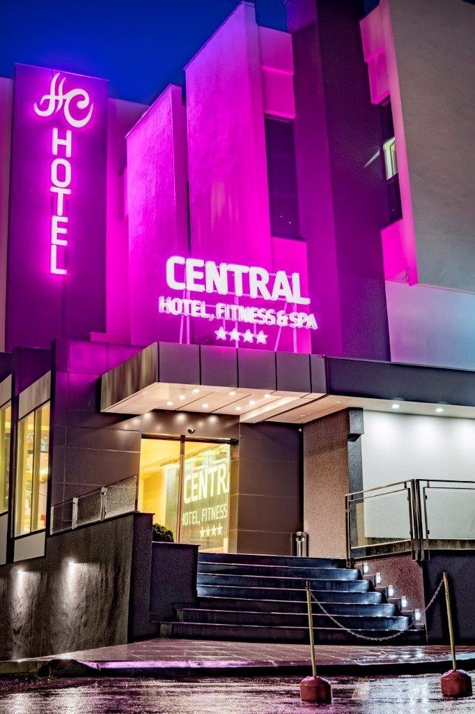 Central Hotel, Fitness and Spa (Vinica) - 호텔 리뷰 & 가격 비교