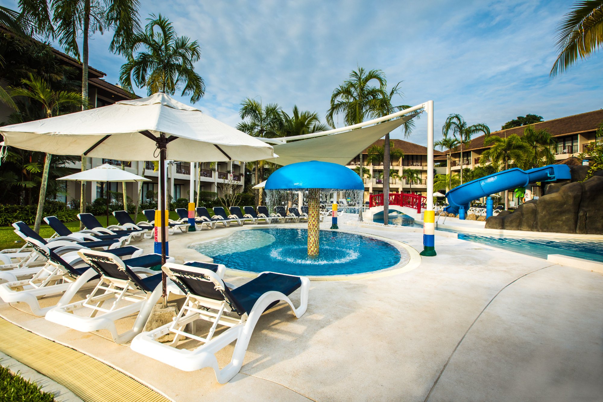 Hotel photo 11 of Centara Karon Resort Phuket.
