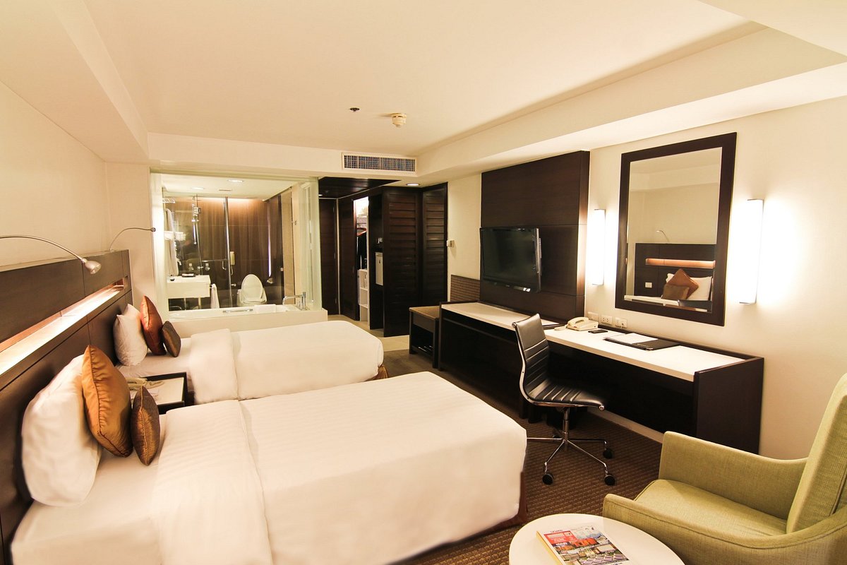 Century Park Hotel, hotel in Manila