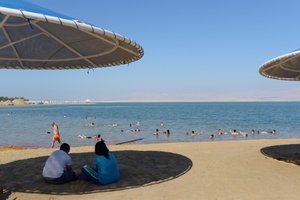 Piscina e praia