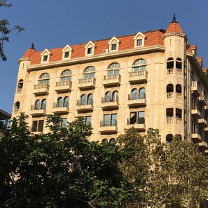 Golden Tulip Serenada Hotel, hotel in Beirut