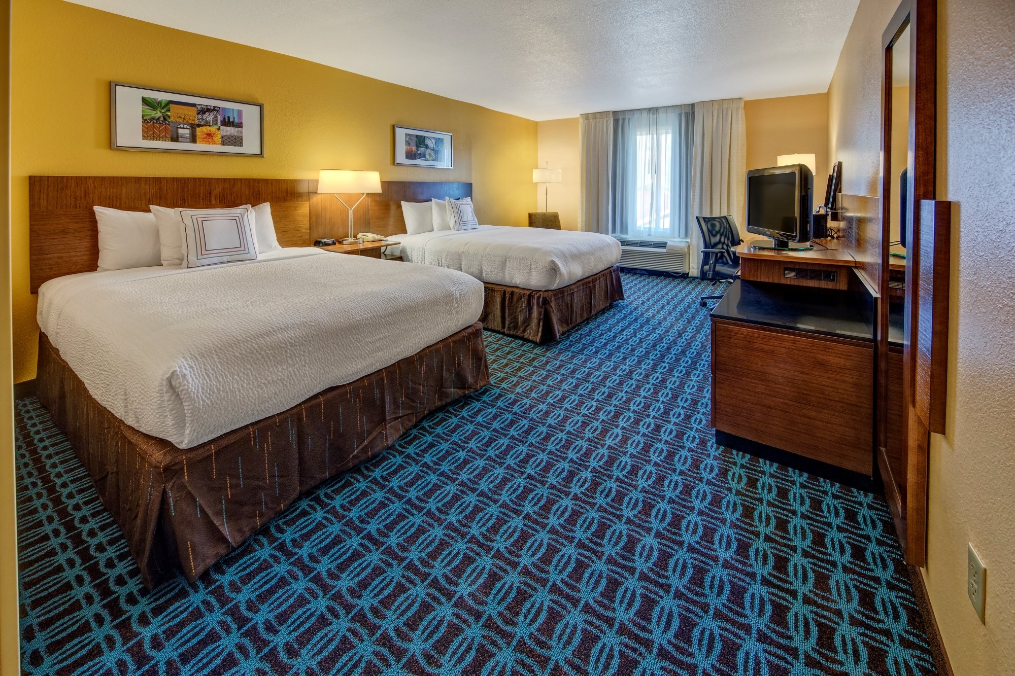 Hotel photo 5 of Fairfield Inn & Suites by Marriott Orlando Near Universal Orlando Resort.