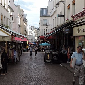 A Walk Around Le Grande Epicerie Gourmet Market at the Bon Marché in Paris  