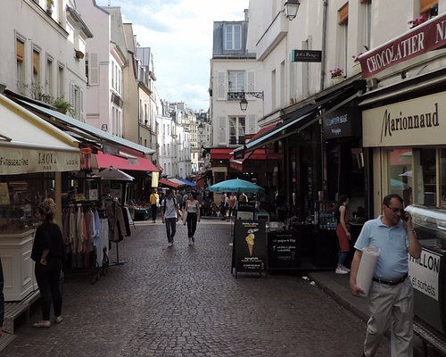 Top 10 Best Shopping near Rue Pierre Charron, 75008 Paris, France