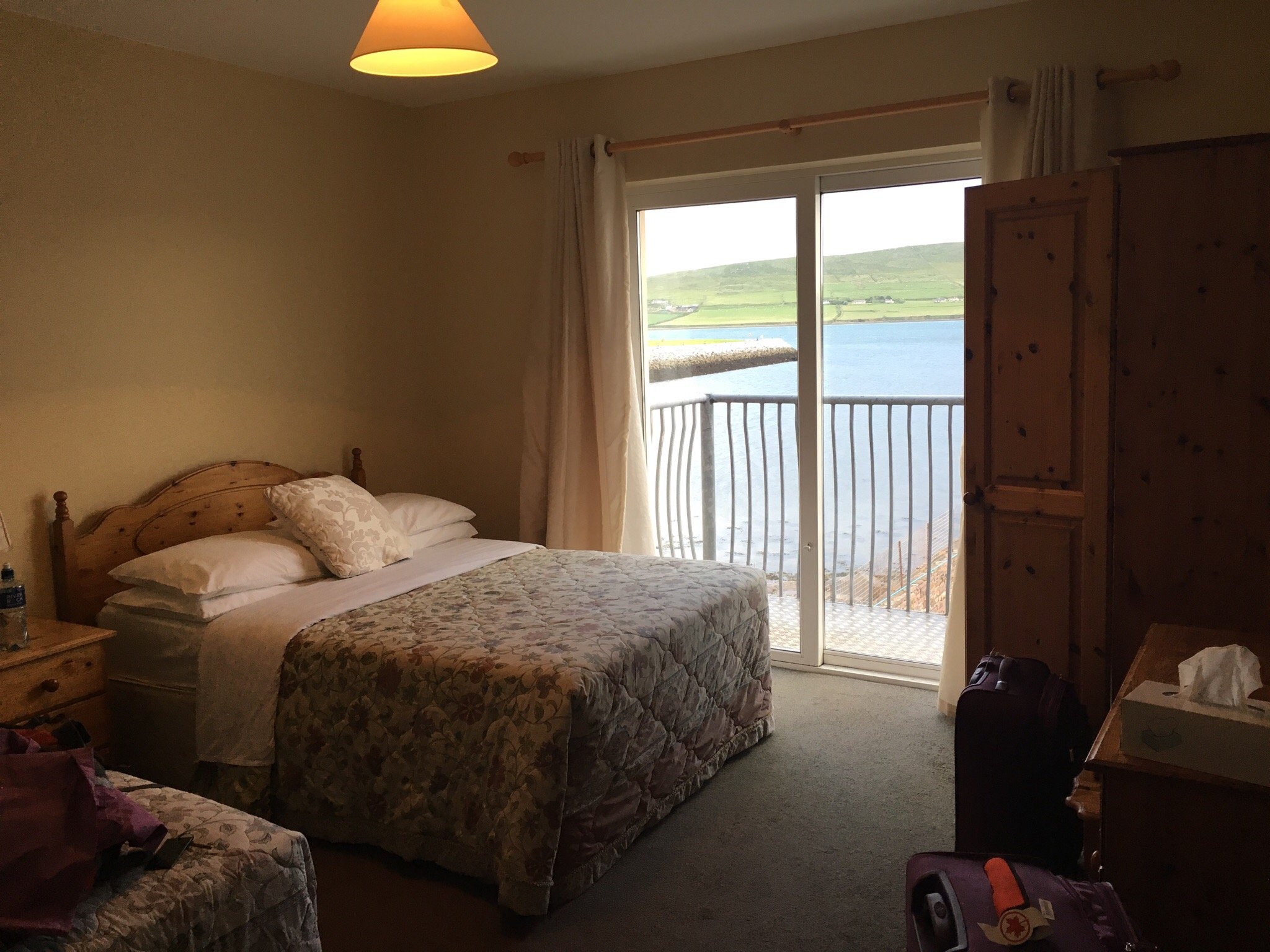 HARBOUR NIGHTS BED AND BREAKFAST - Prices & B&B Reviews (Dingle, Ireland)