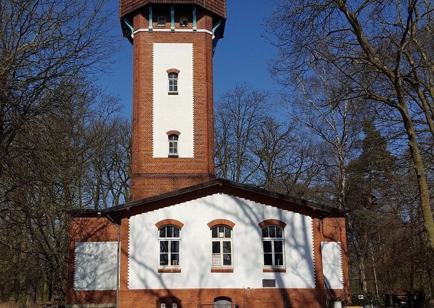 Wasserturm im Eichenpark image