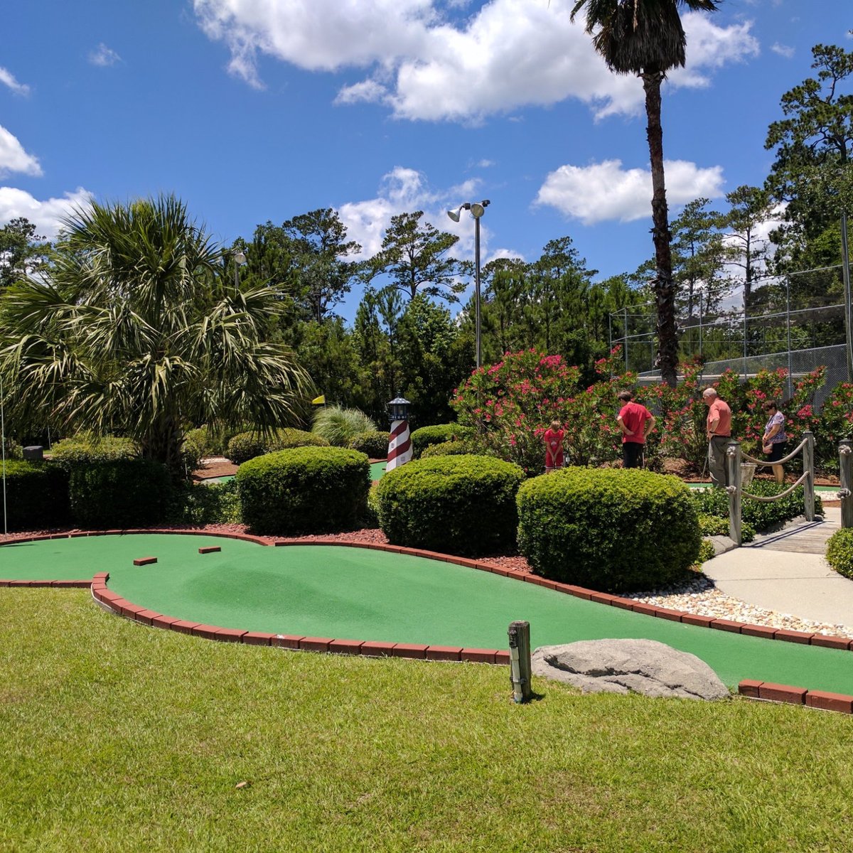 BOGEYS SPORTS BAR & MINI GOLF (Savannah) - 2022 What to Know BEFORE You Go