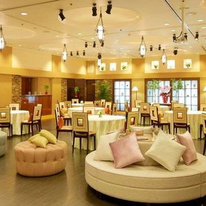 ダイニングレストラン「カメリア」