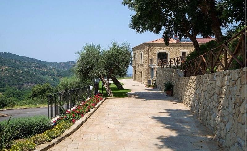 Viale di ingresso a Villa Ginevra
