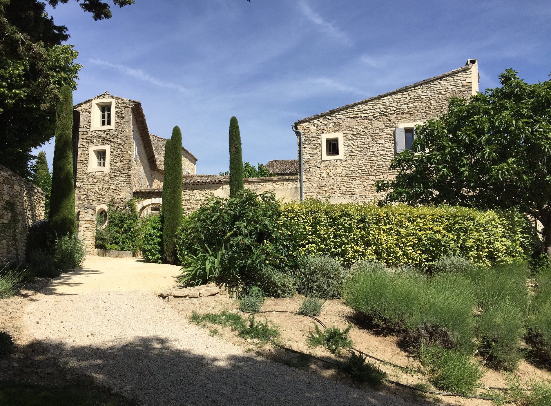 Domaine Les Martins Guest house, Bed and Breakfast/chambres d'hôtes piscine/swi. pool proche/near Avignon Orange Nîmes 84 image