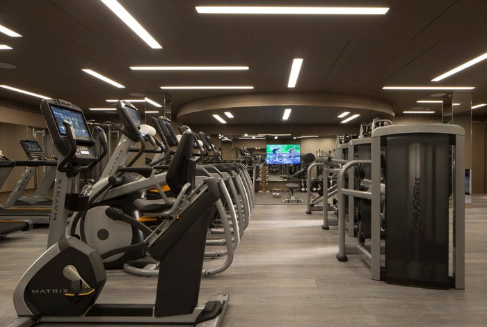 Four Seasons Hotel London at Ten Trinity Square Gym: Pictures & Reviews ...