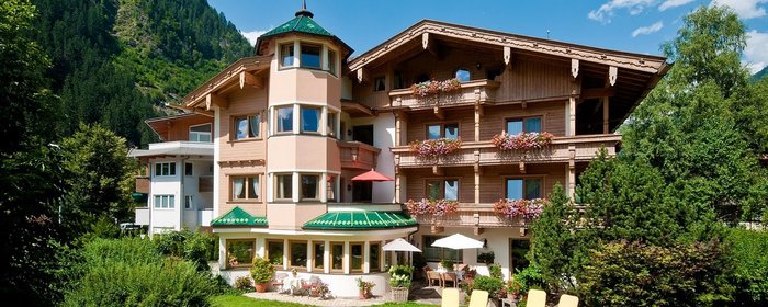 HOTEL GARNI GLOCKENSTUHL - Updated 2023 Prices & Reviews (Mayrhofen ...