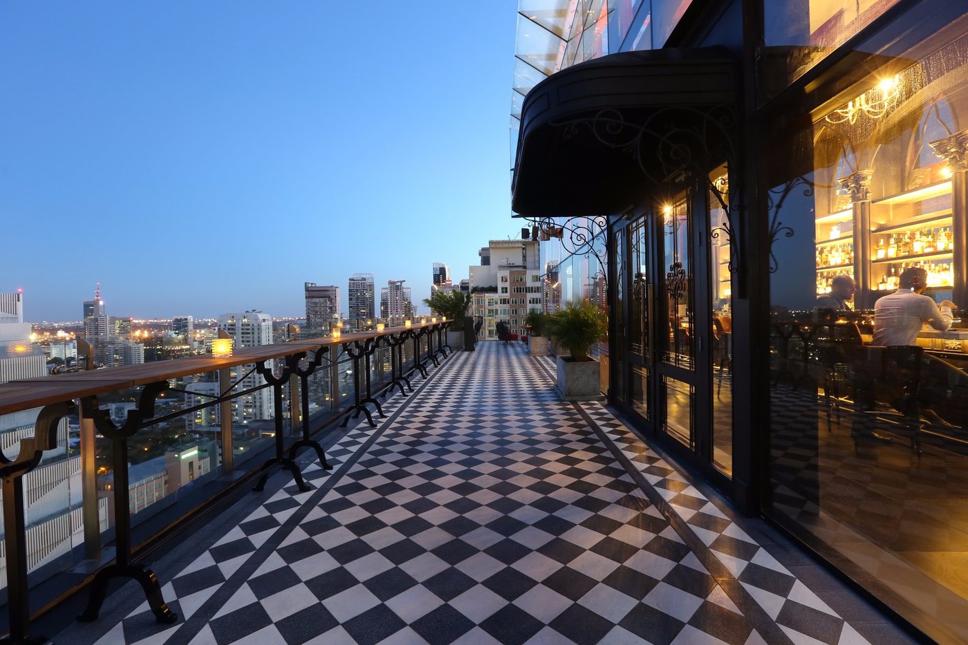 skyview hotel bangkok breakfast review