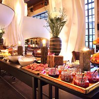 east Restaurant / Frühstücksbrunch