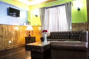 Room & Suite