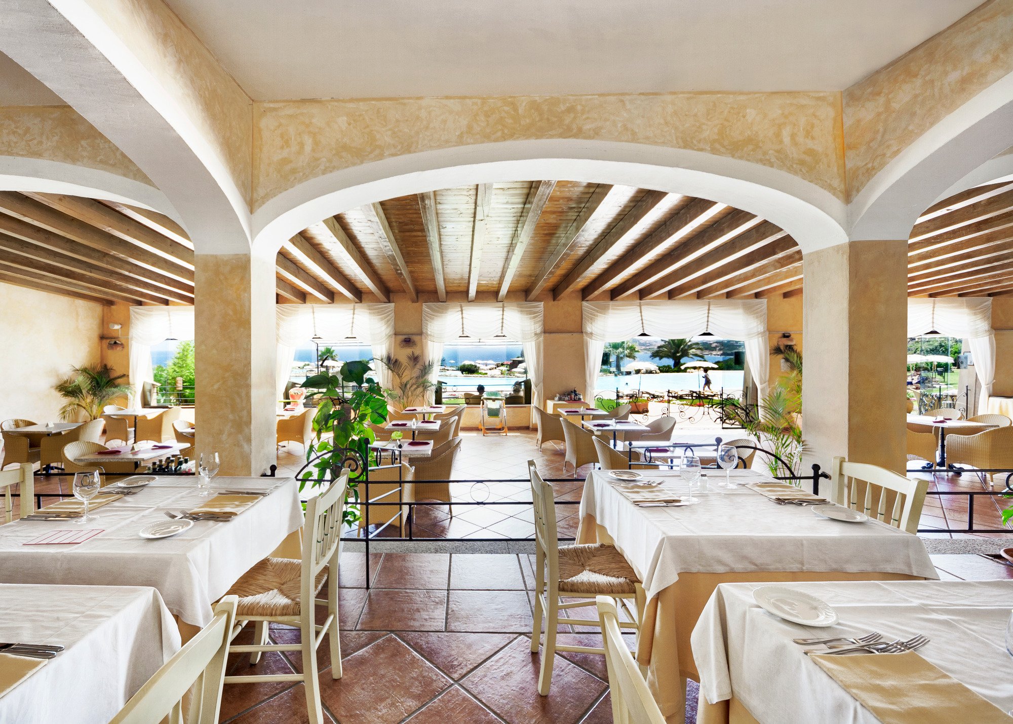Hotel photo 5 of Colonna Resort.