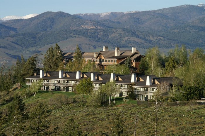 Sun Mountain Lodge Dining Room Hours