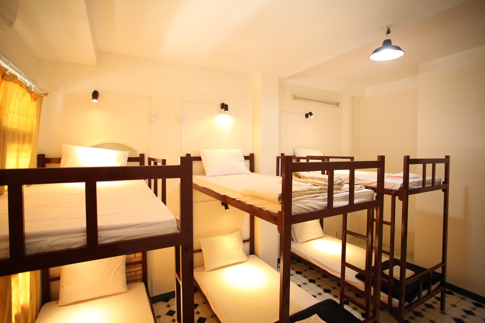 SAIGON INNCROWD - Hostel Reviews (Ho Chi Minh City, Vietnam)