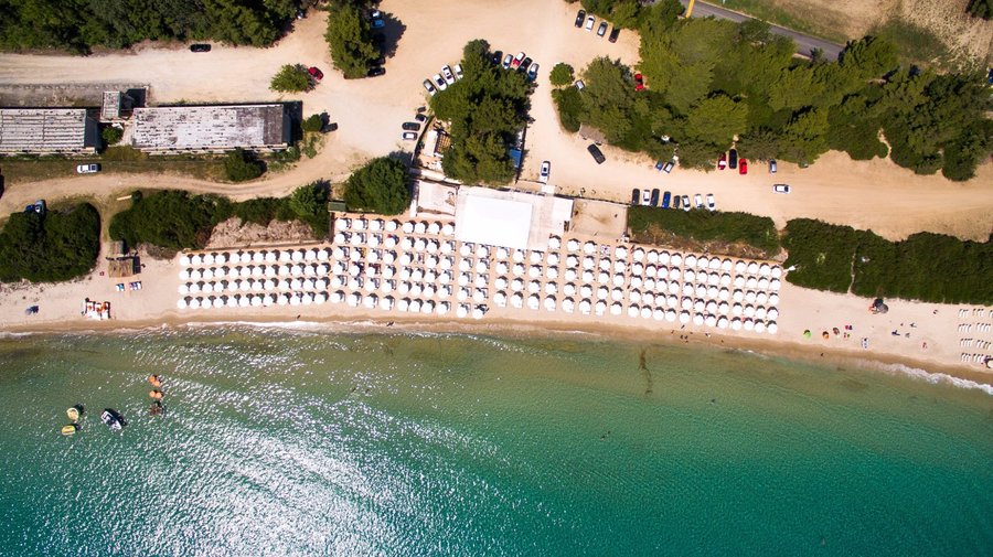 Located in a wonderful place which combines an excellent sea!