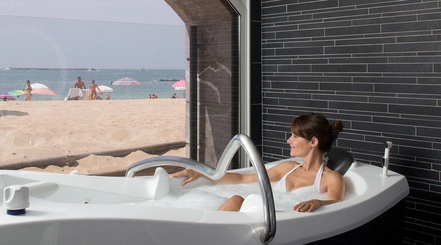 Espace thalasso & Spa Loreamar - bain hydromassant