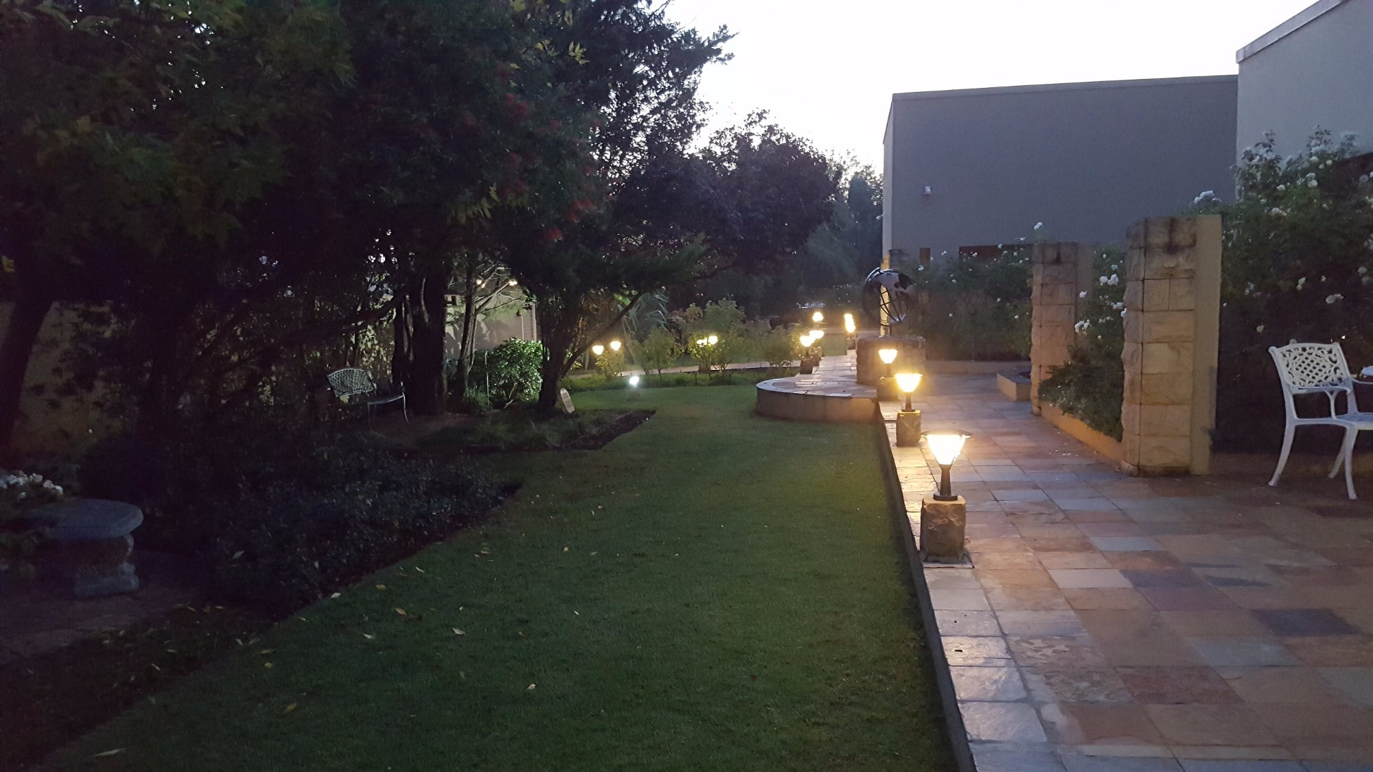 Hotel photo 1 of Acacia Lodge.