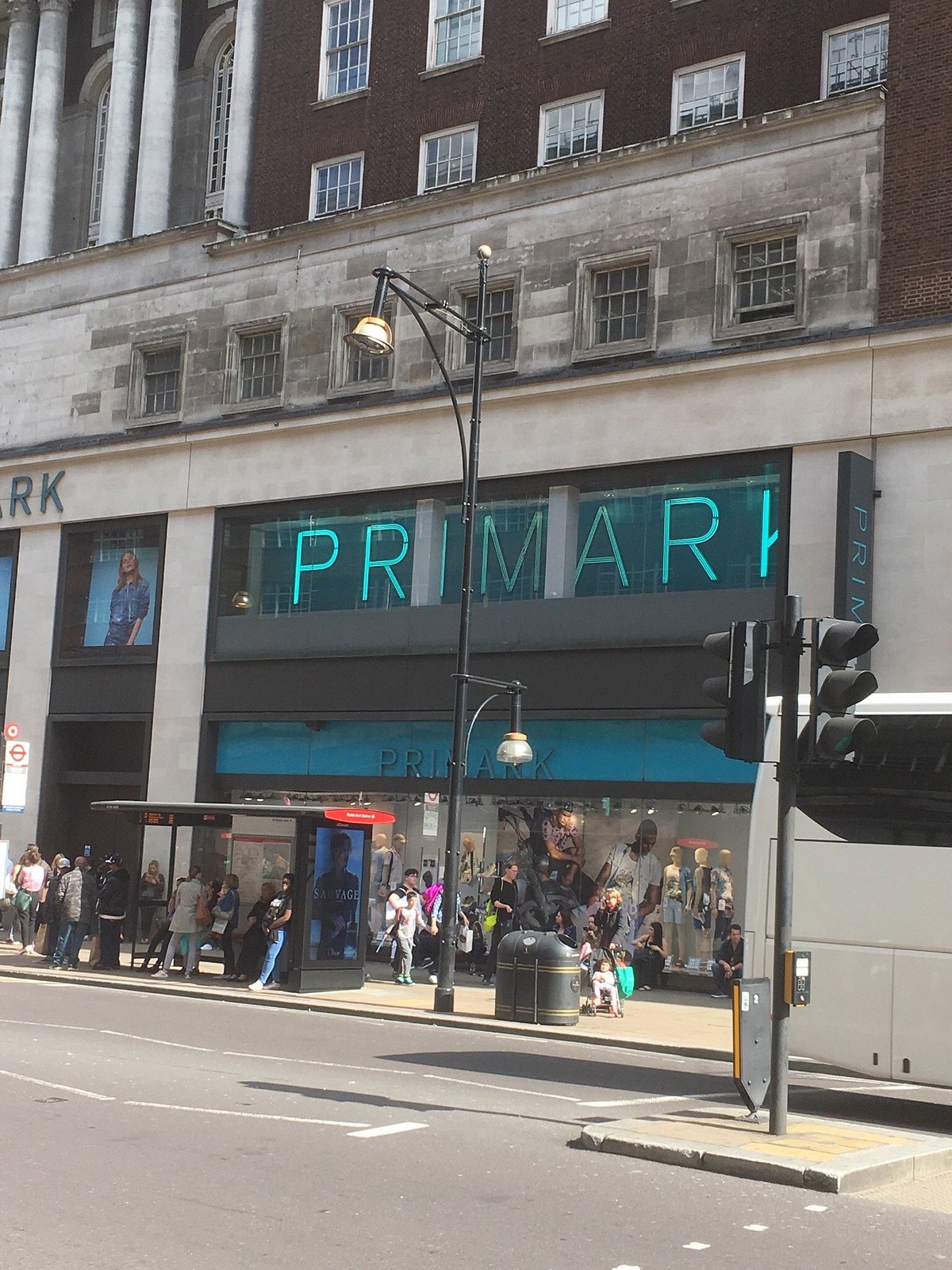 Primark vai abrir primeira lojas nos Estados Unidos! - Harper's
