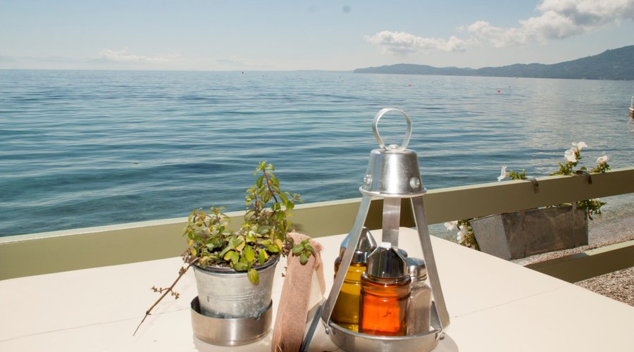 AKROGIALI TAVERNA KERKYRA