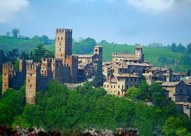 Borgo Castell'Arquato image