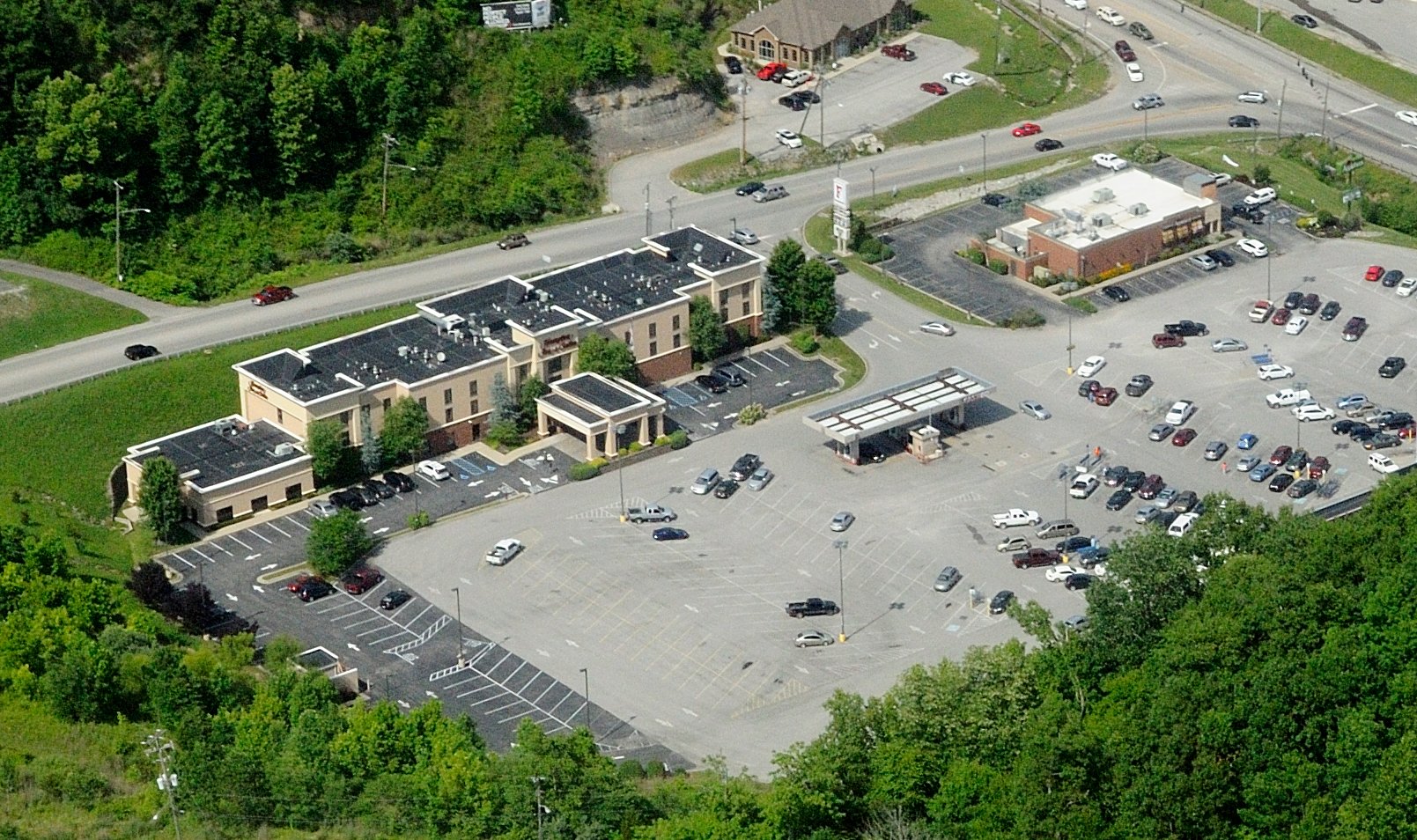 Hotel photo 6 of Hampton Inn & Suites Hazard.