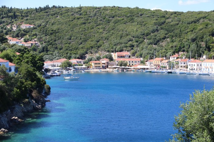 Kioni -  Kioni Harbour 206