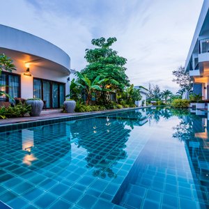 Ren Resort in Sihanoukville, image may contain: Villa, Housing, Hotel, Resort