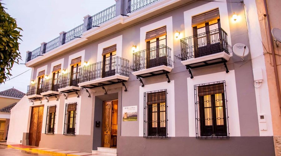 Fachada del hotel