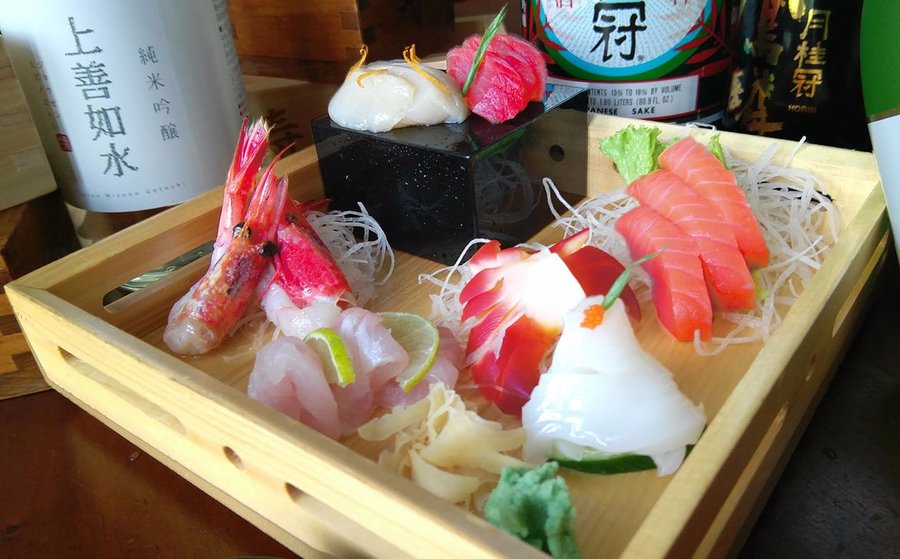 Sashimi 7 kinds.