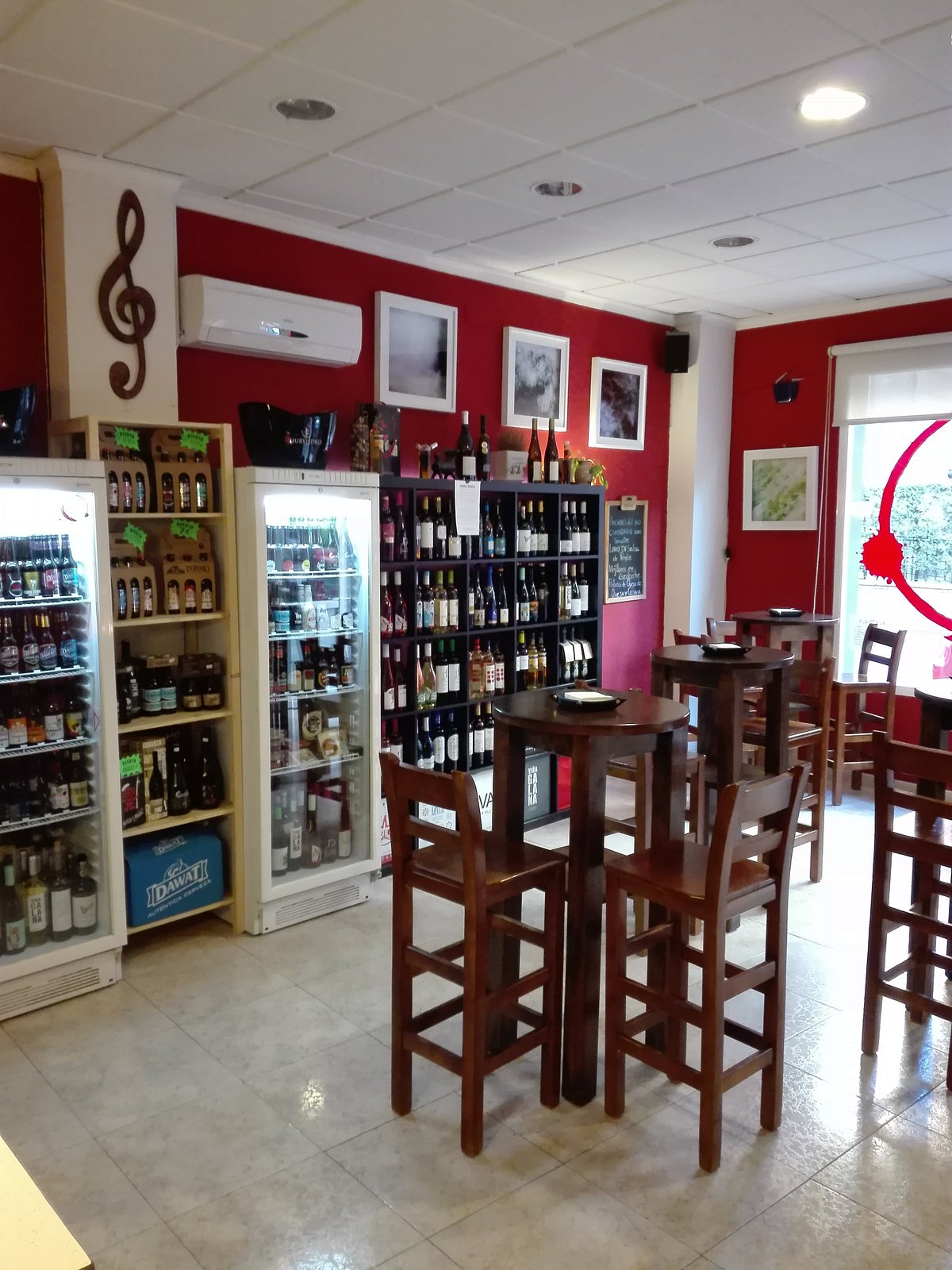Vinoteca El Rayuelo Vinoteca El Rayuelo