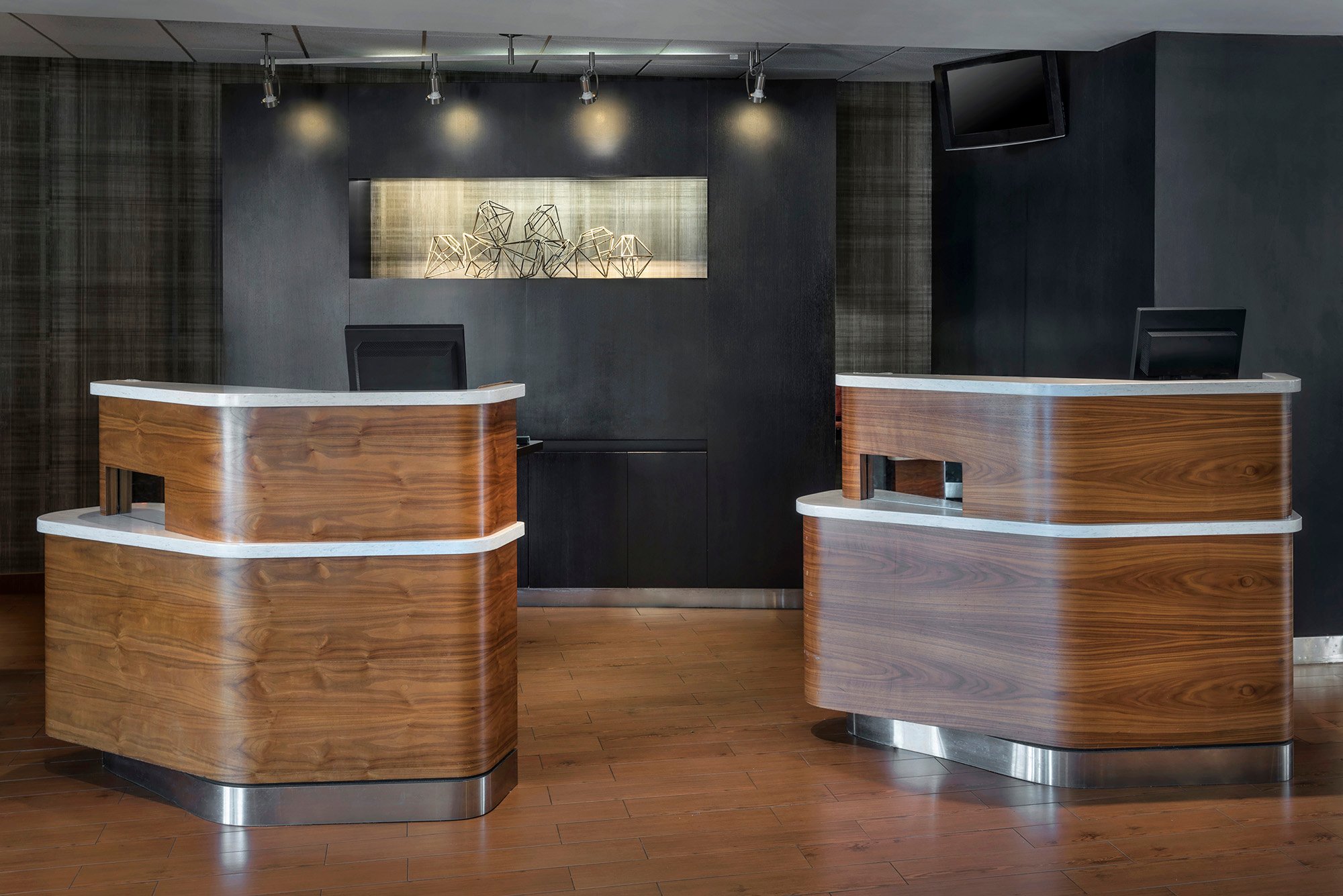 Hotel photo 10 of Courtyard by Marriott Newark Liberty International Airport.