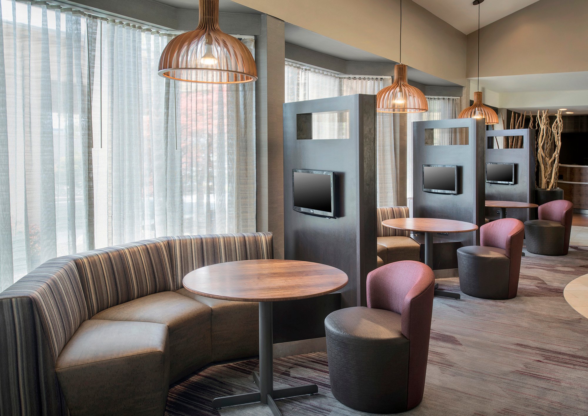 Hotel photo 7 of Courtyard by Marriott Newark Liberty International Airport.