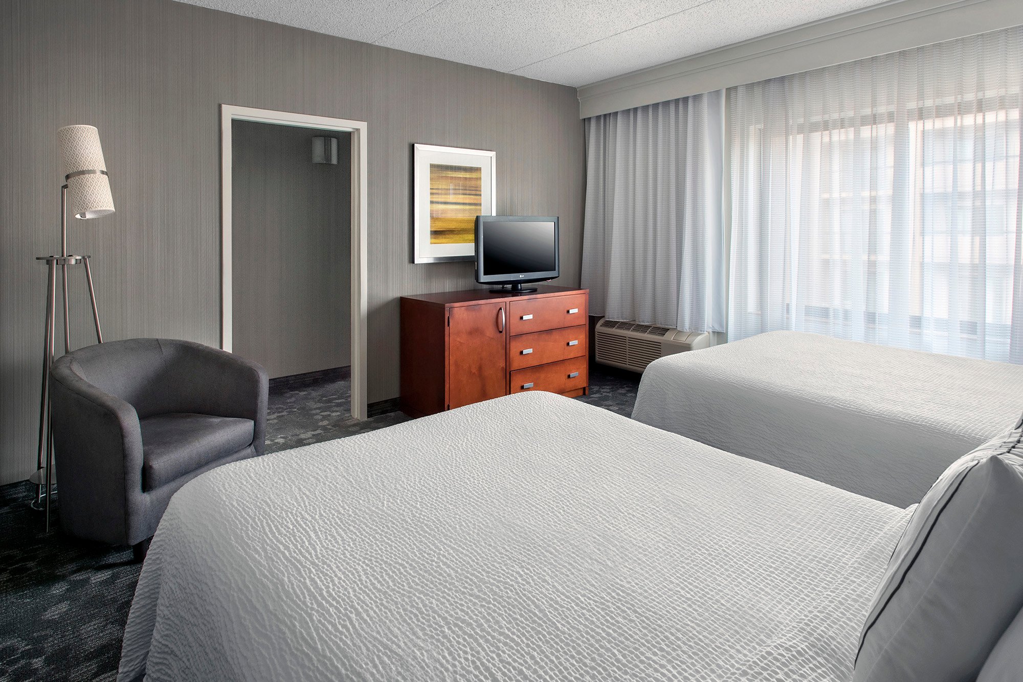 Hotel photo 27 of Courtyard by Marriott Newark Liberty International Airport.