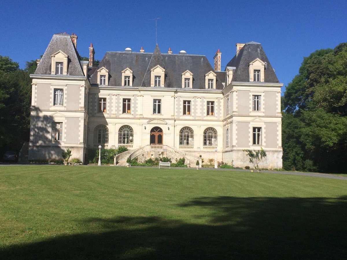 LE CHÂTEAU DE SAINT BOHAIRE - Updated 2024 Prices, Reviews, and Photos