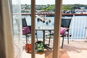 Room & Suite