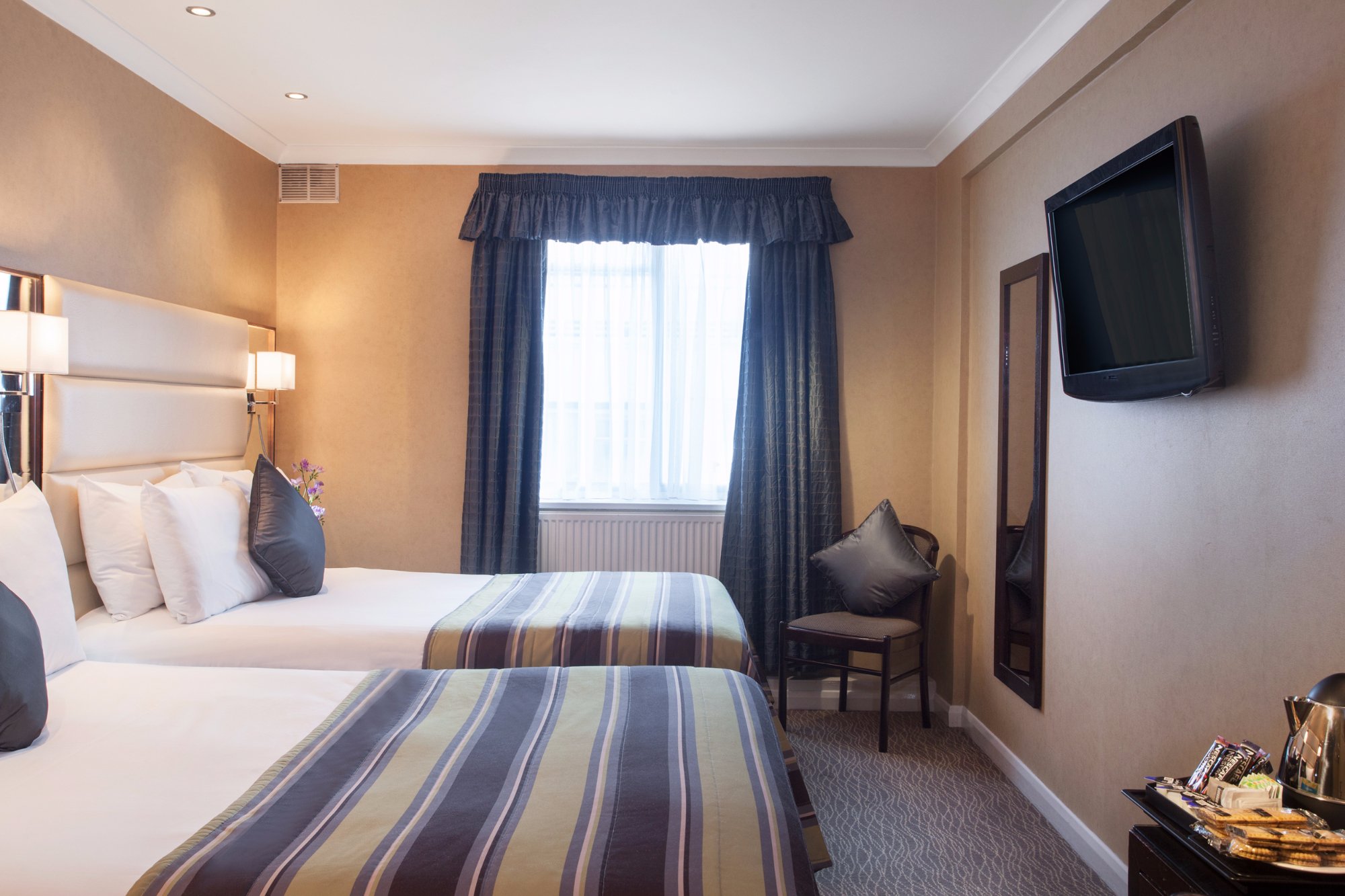 Hotel photo 5 of Park Grand London Hyde Park.
